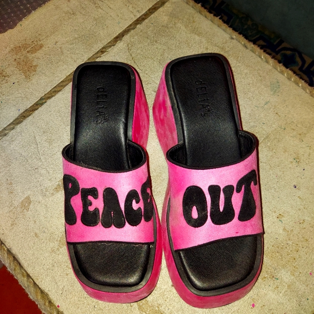 Delia's By Dolls Kill Platform Slides - image 4